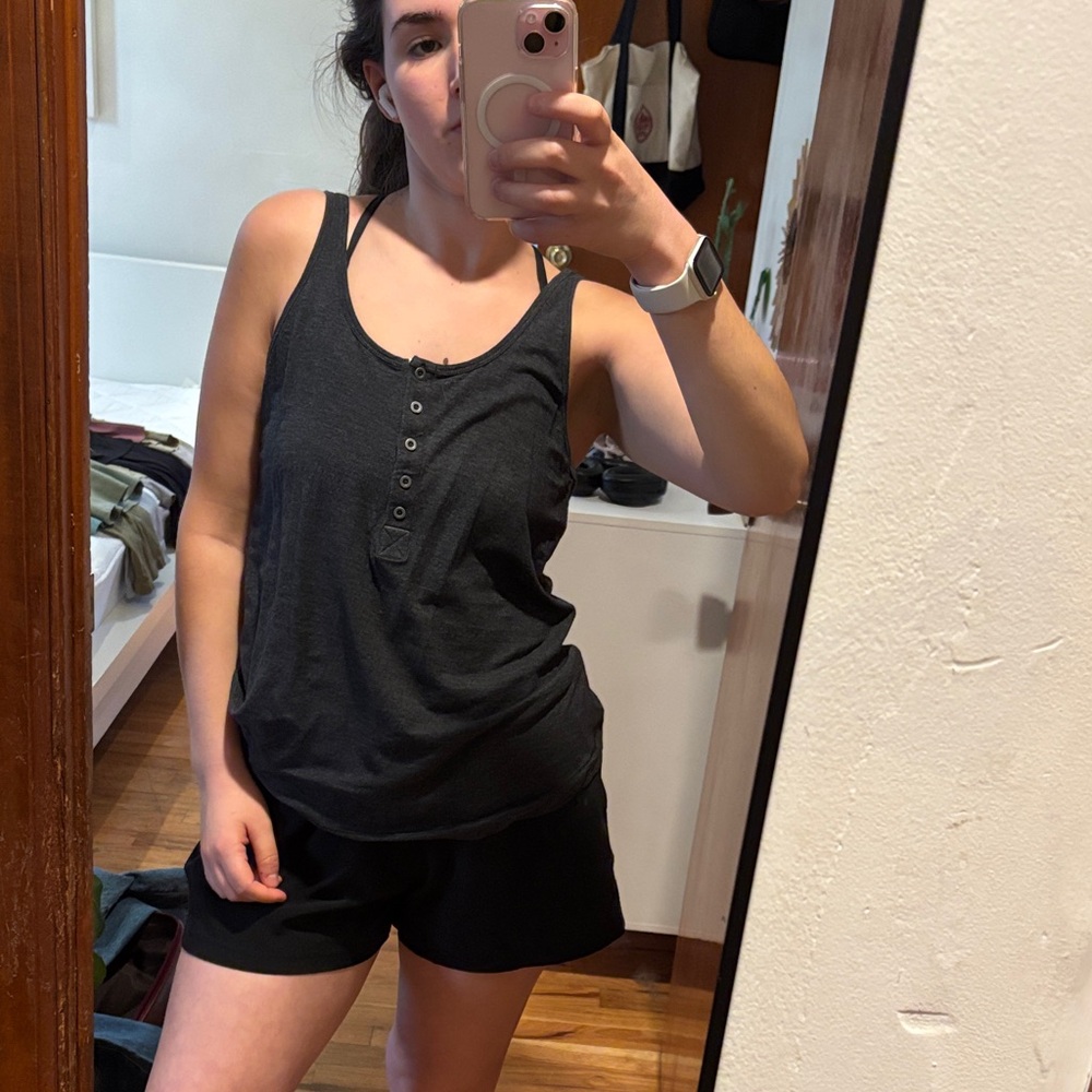 Lululemon marled grey tank with buttons